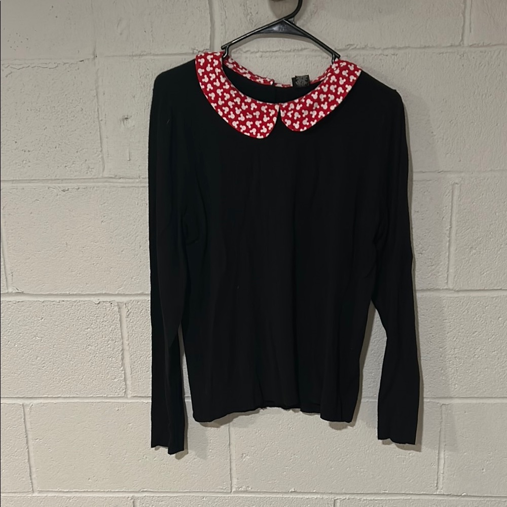 Torrid Disney Mickey Mouse lightweight black sweater with Peter Pan collar sz 1